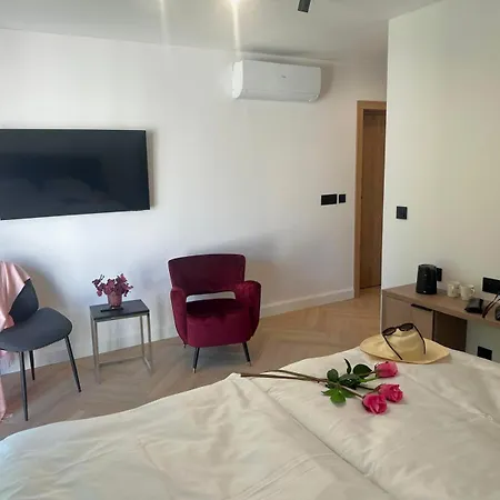 Bulvar Boutique 3*